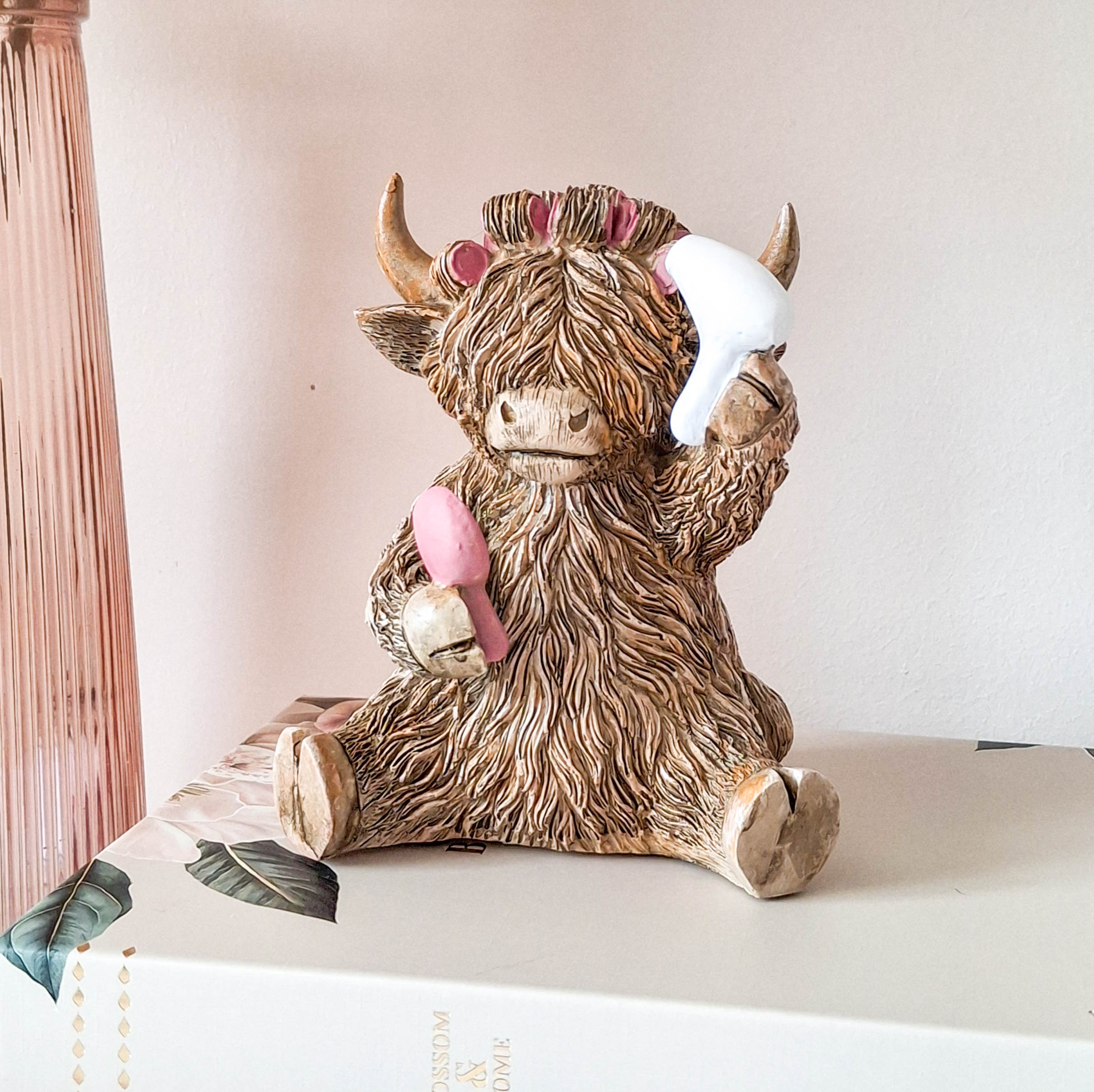 Hairdo Happy Highland Cow Figurine