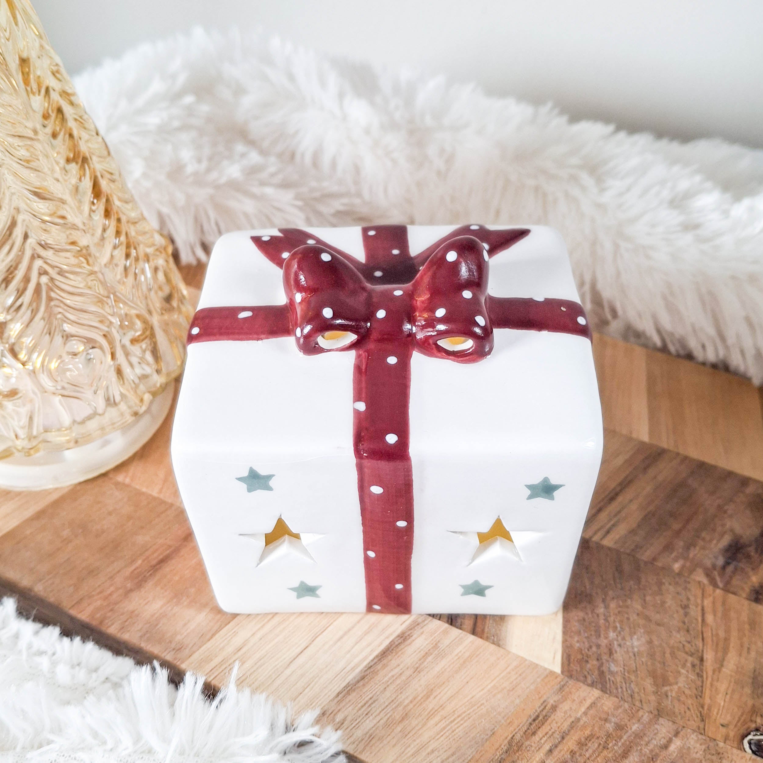 White & Red Bow LED Gift Ornament