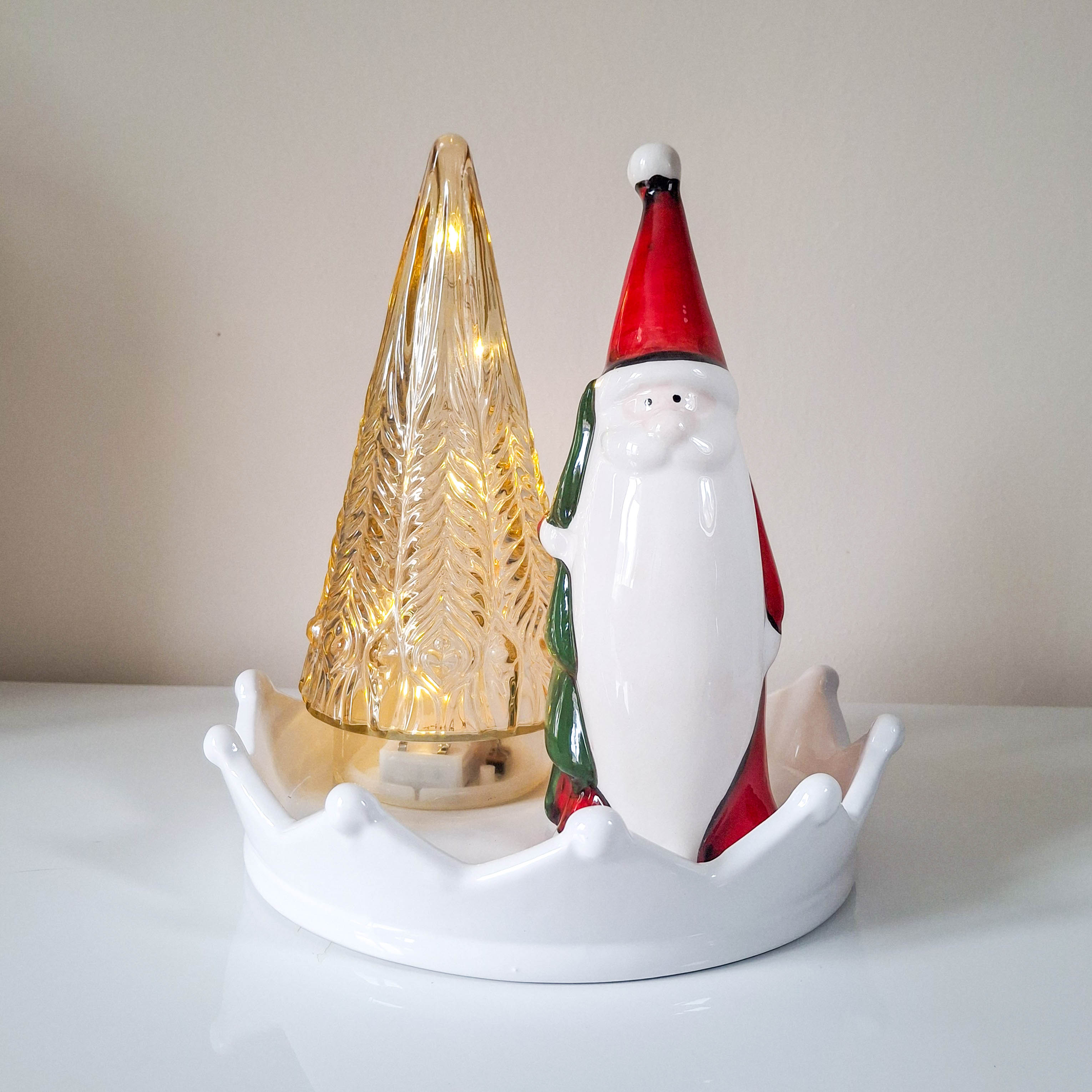 White Ceramic Crown Tray