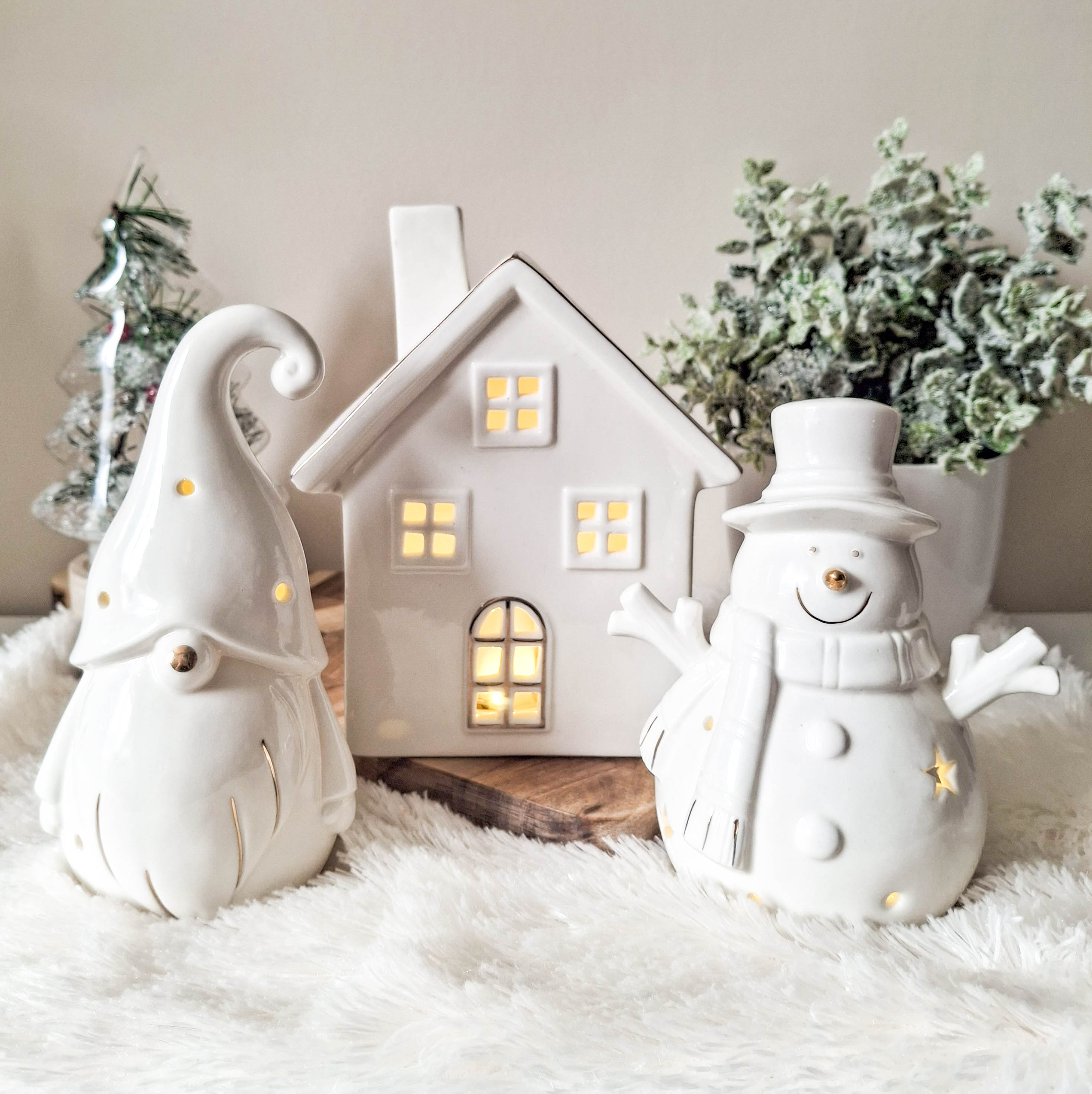 Frosty Snowman White LED Ornament