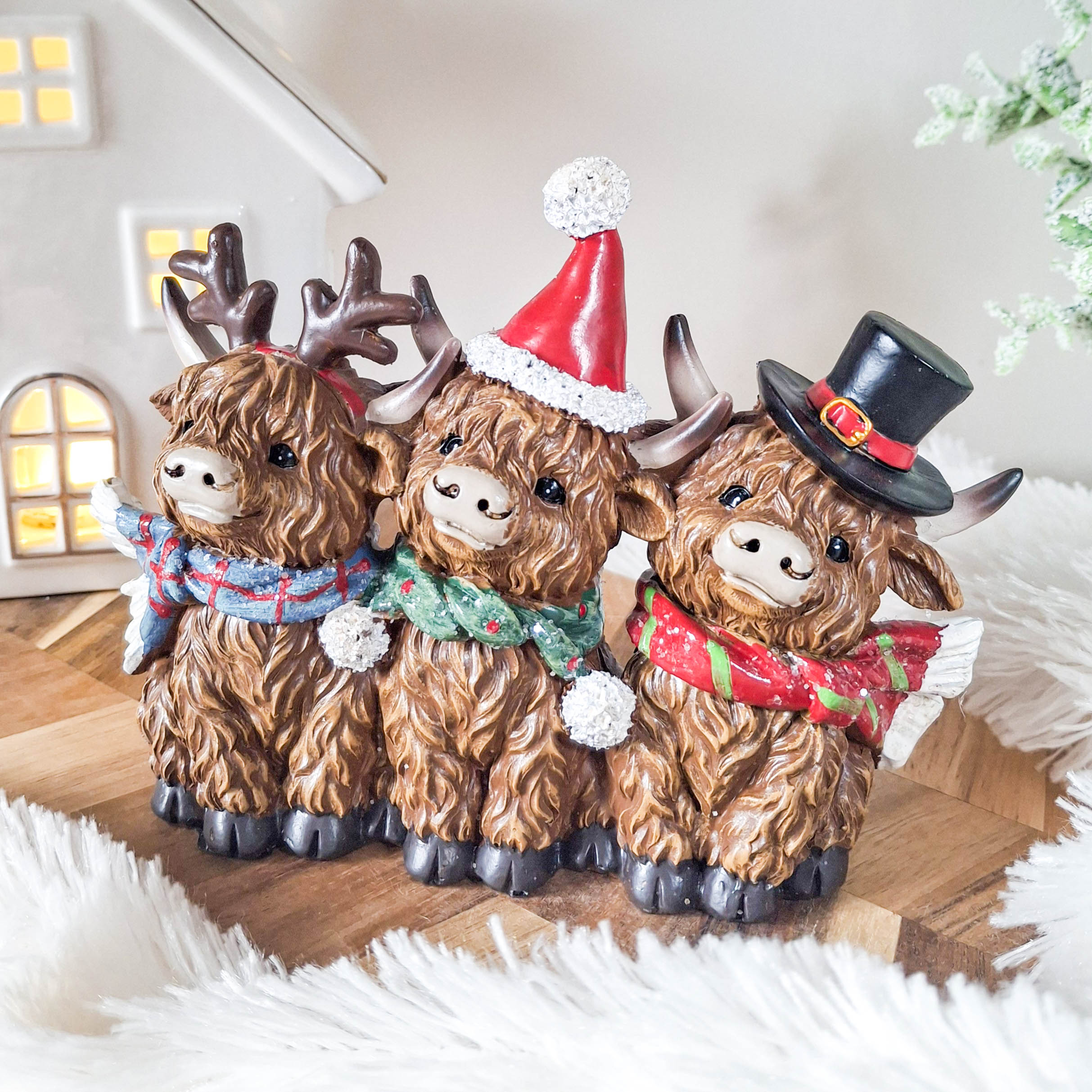 Christmas Highland Cow Trio
