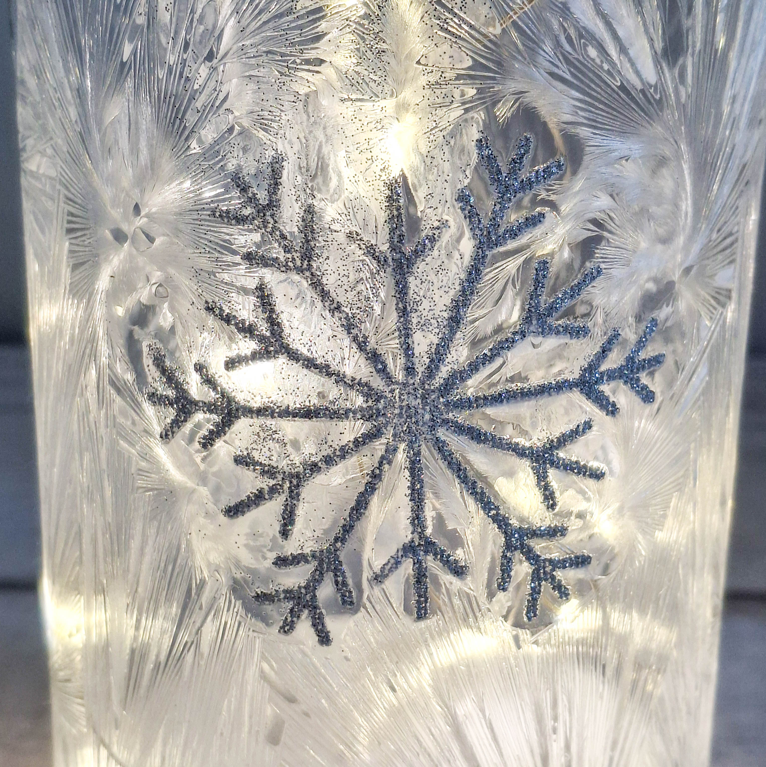Snowflake Tube Light