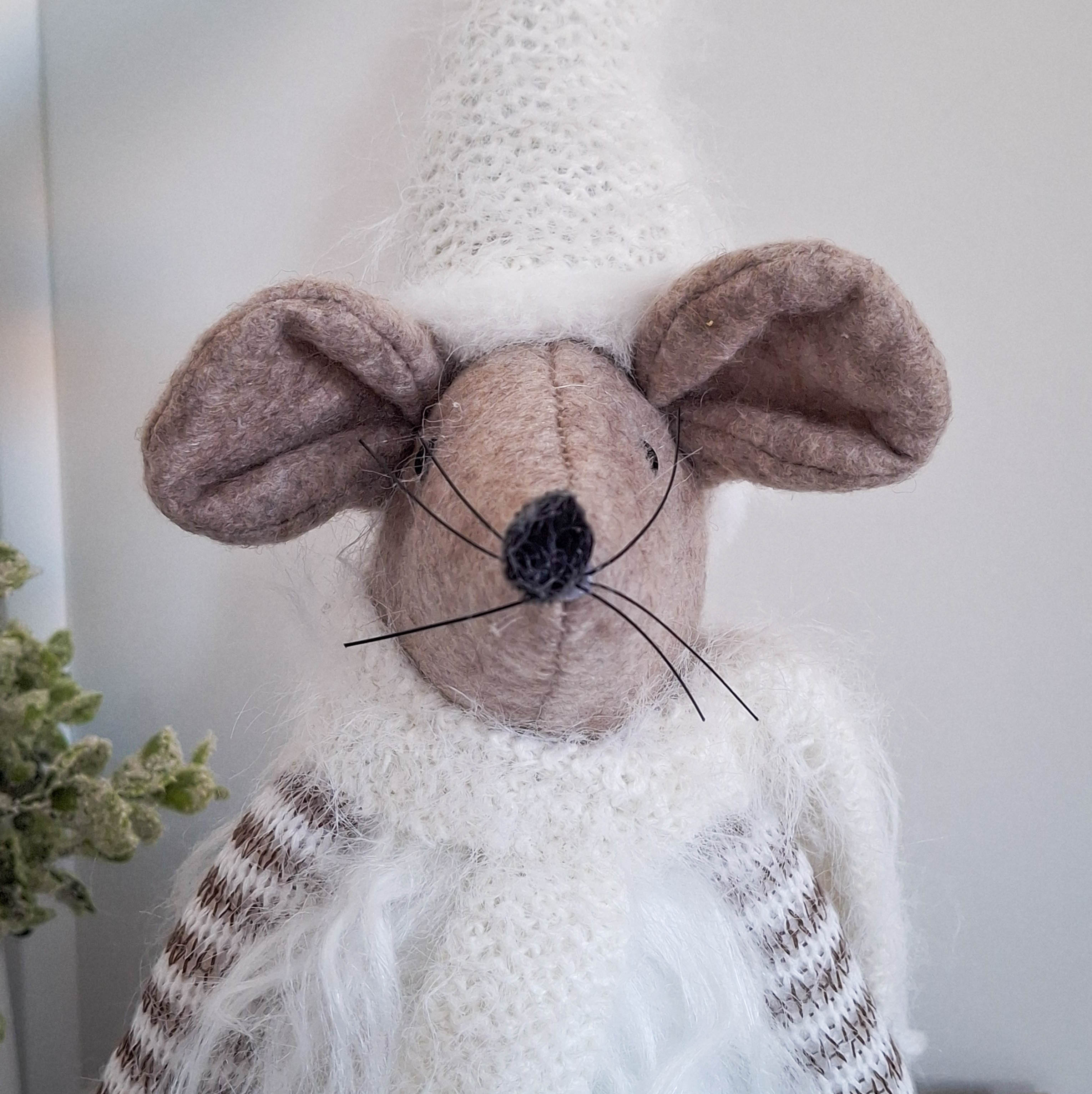 Sitting Winter Mouse