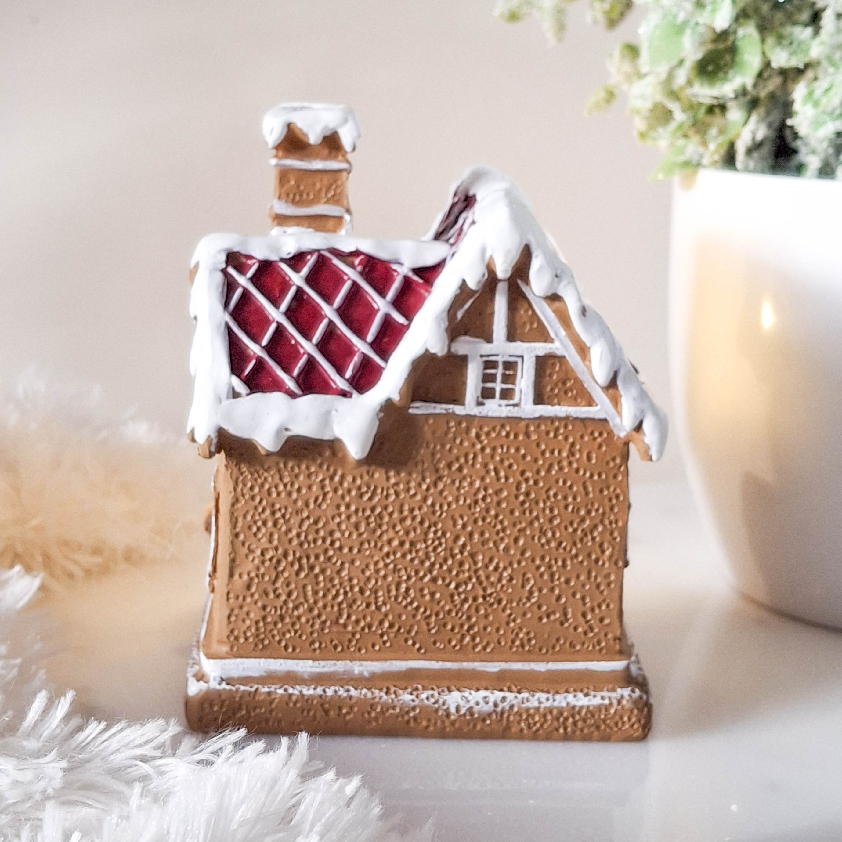 BACK OCT Christmas LED Gingerbread House