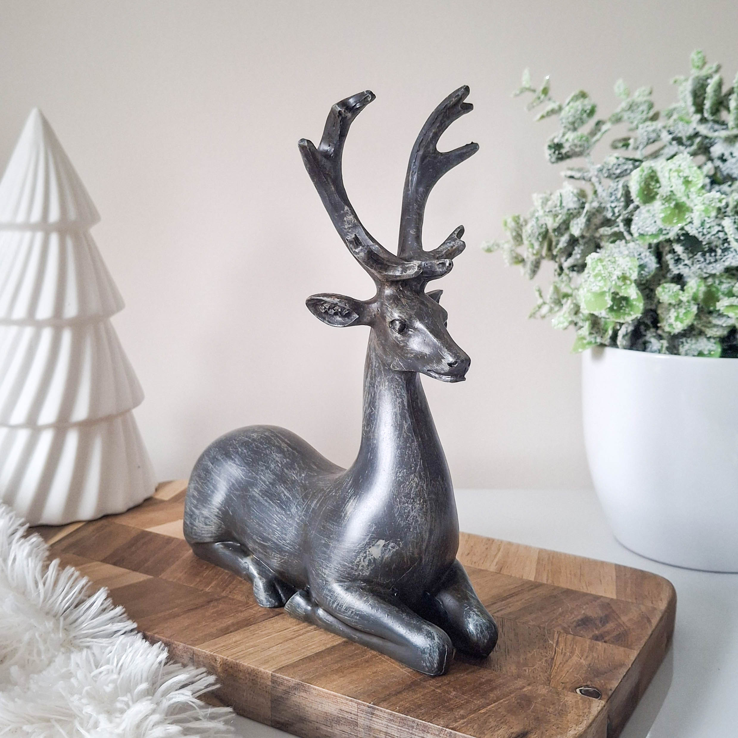 Lying Down Deer Ornament