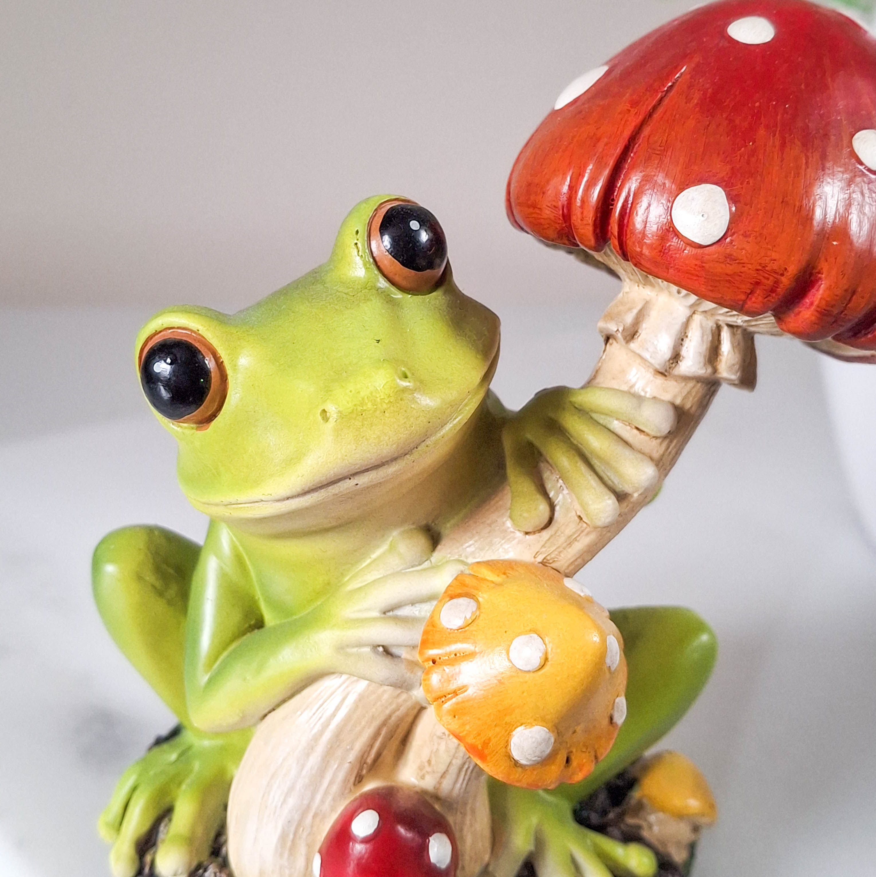 Frog with Mushroom Ornament