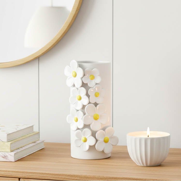 White 3D Daisy Vase