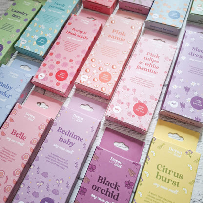 Pink Tulips &amp; White Jasmine Mini Wax Melt Snap Bar