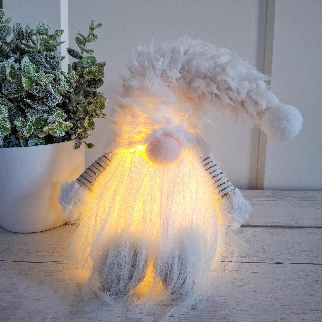 BACK OCT Light Up Fluffy Gonk