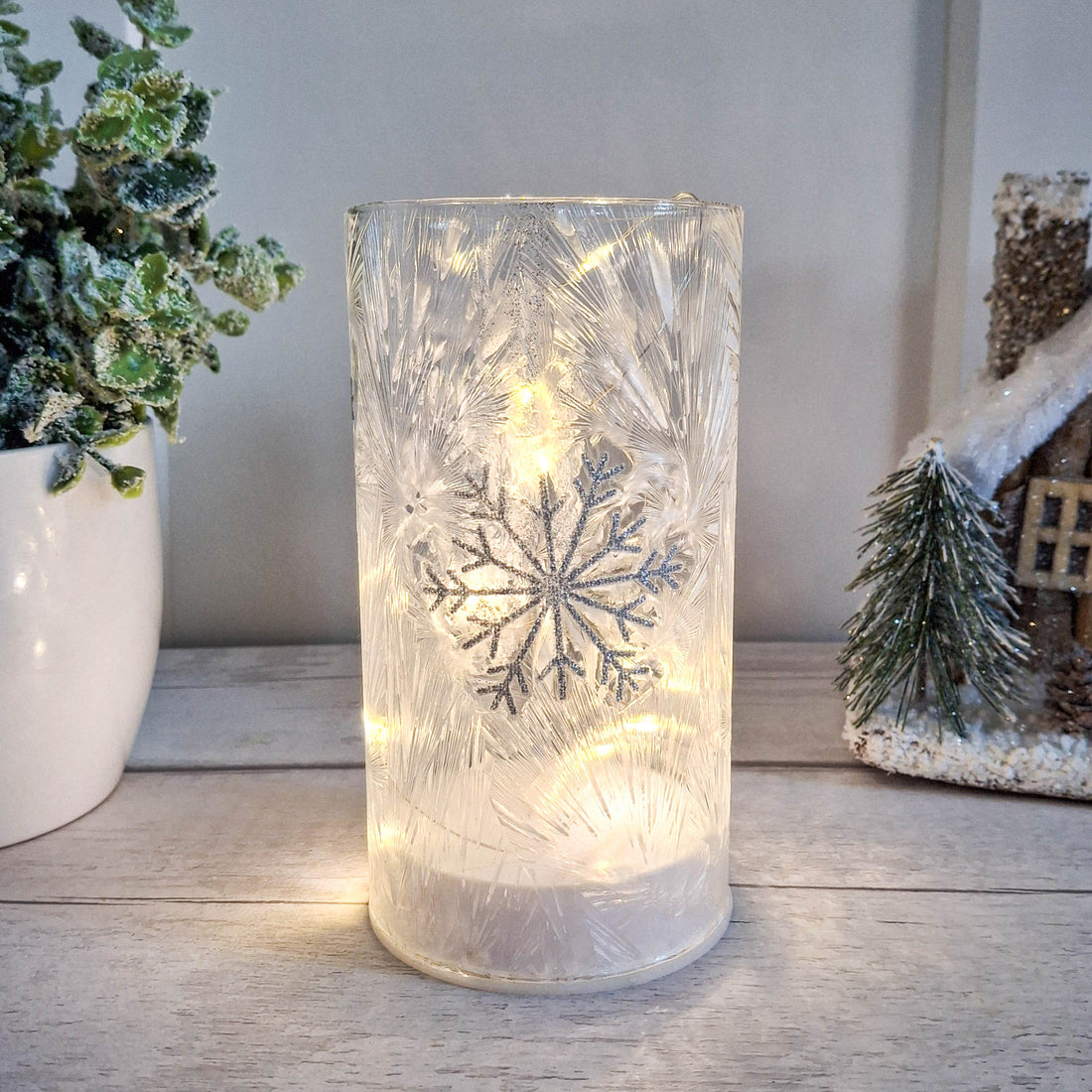 Snowflake Tube Light