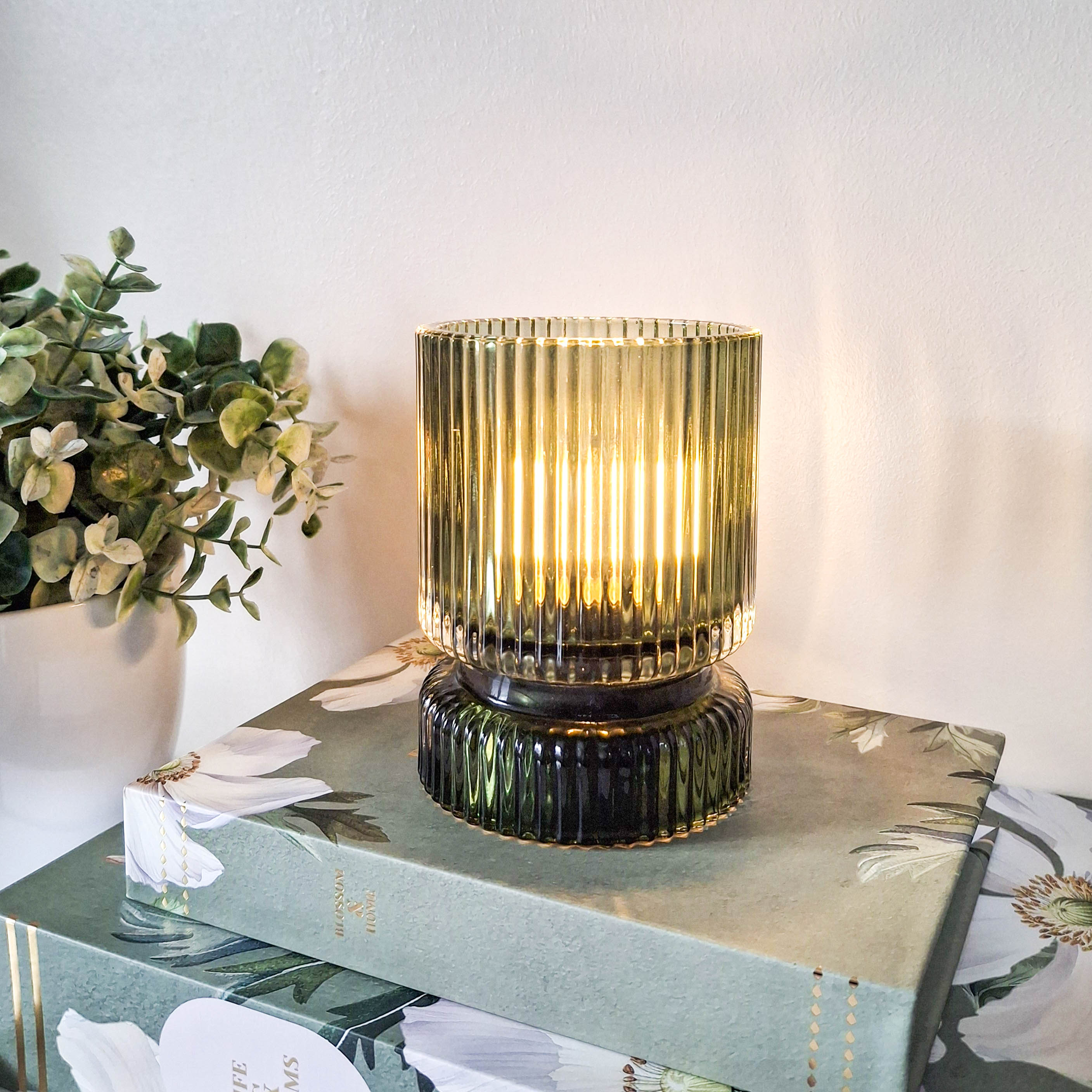 Green Ridge Glass LED Lamp