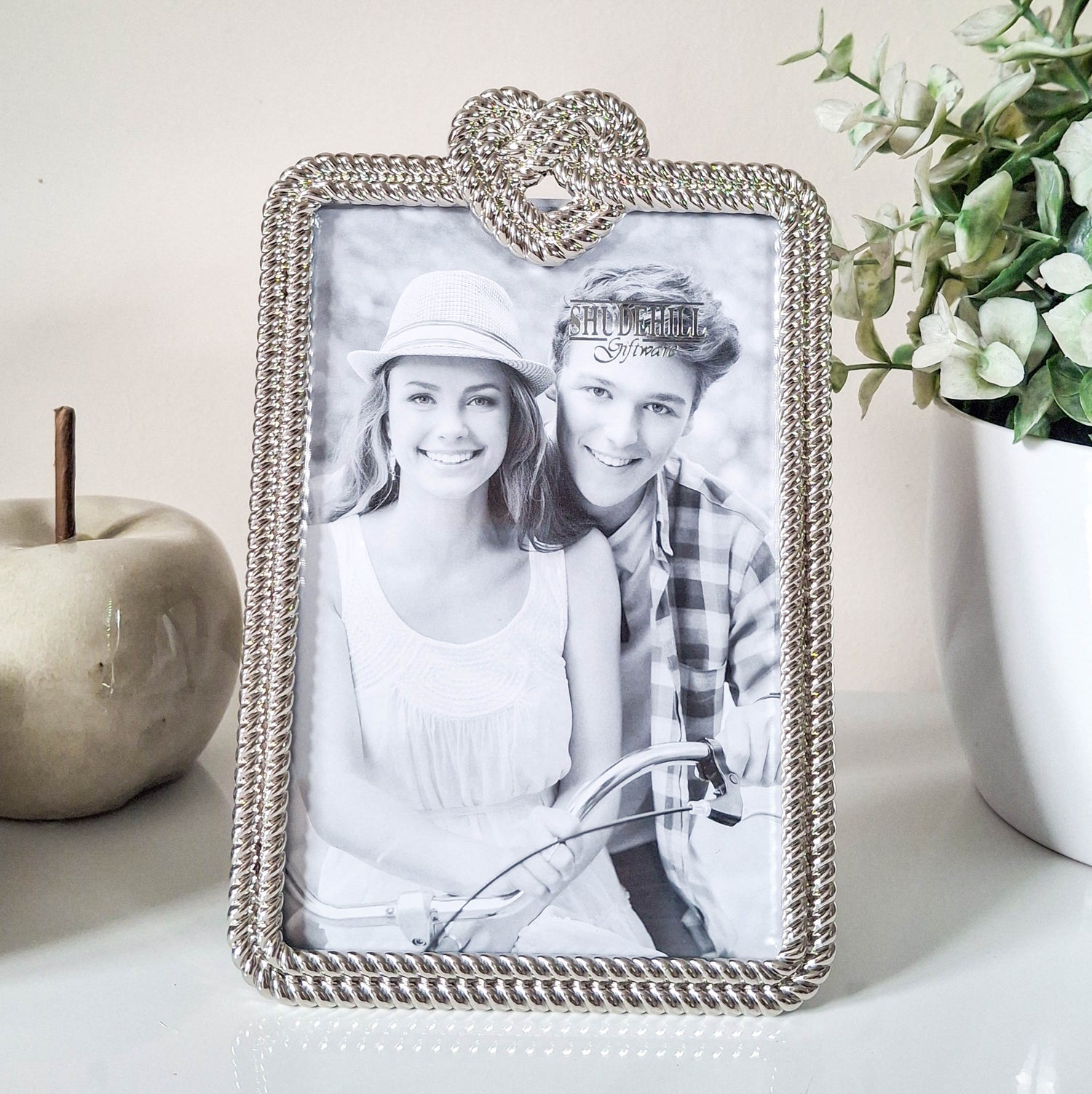 Silver Rope Heart Frame 6&quot; x 4&quot;