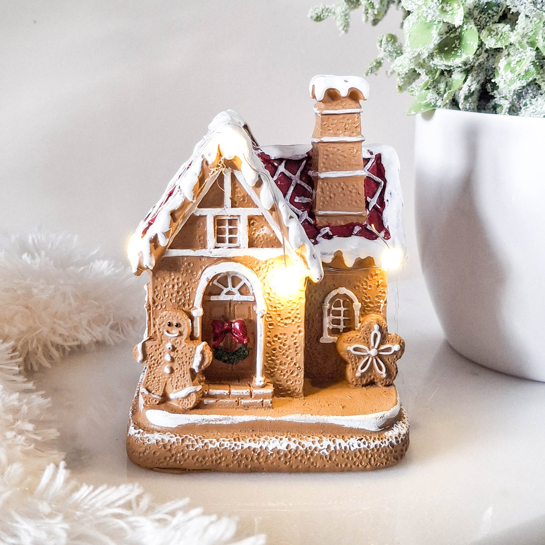 BACK OCT Christmas LED Gingerbread House