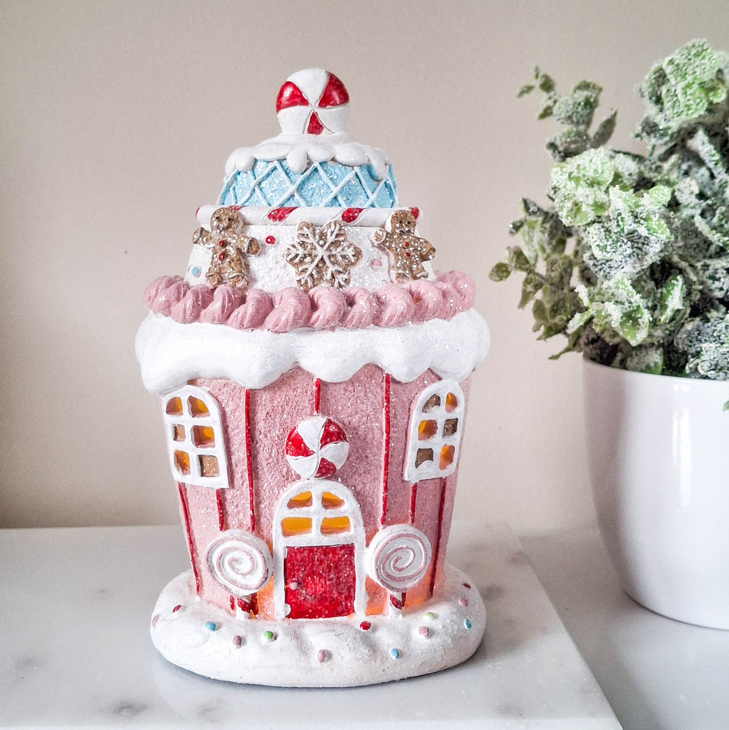 Pink Gingerbread Cupcake LED House