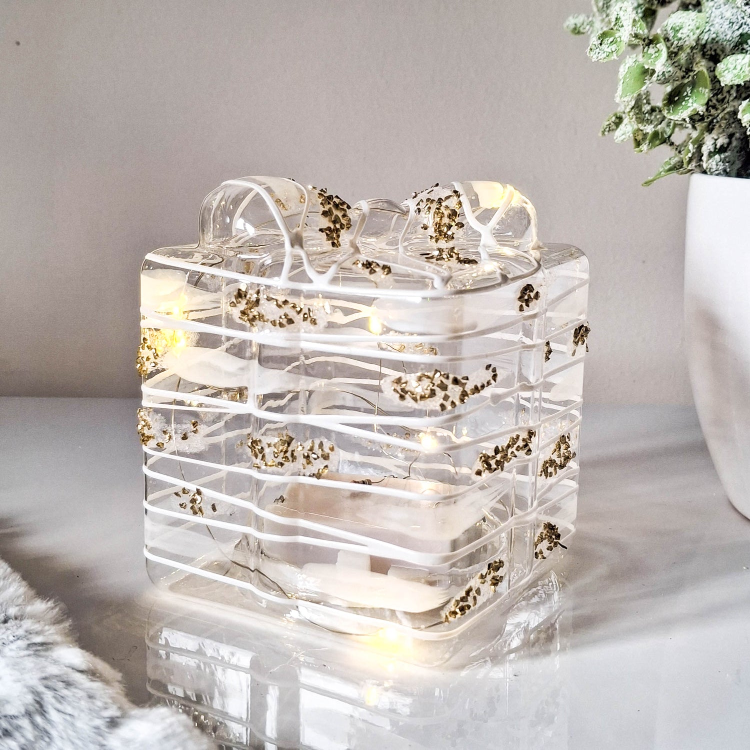 Glass LED Gift Box Ornament