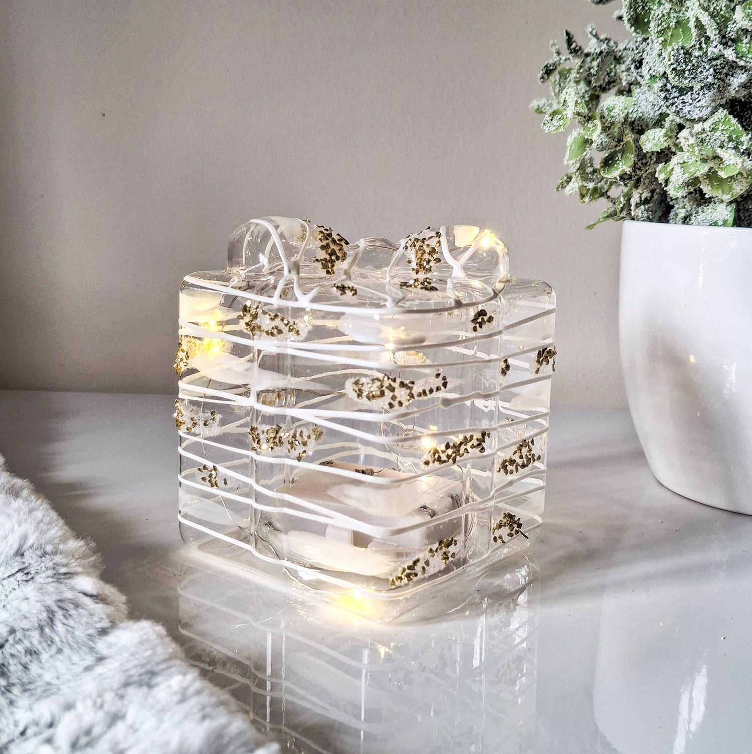 Glass LED Gift Box Ornament