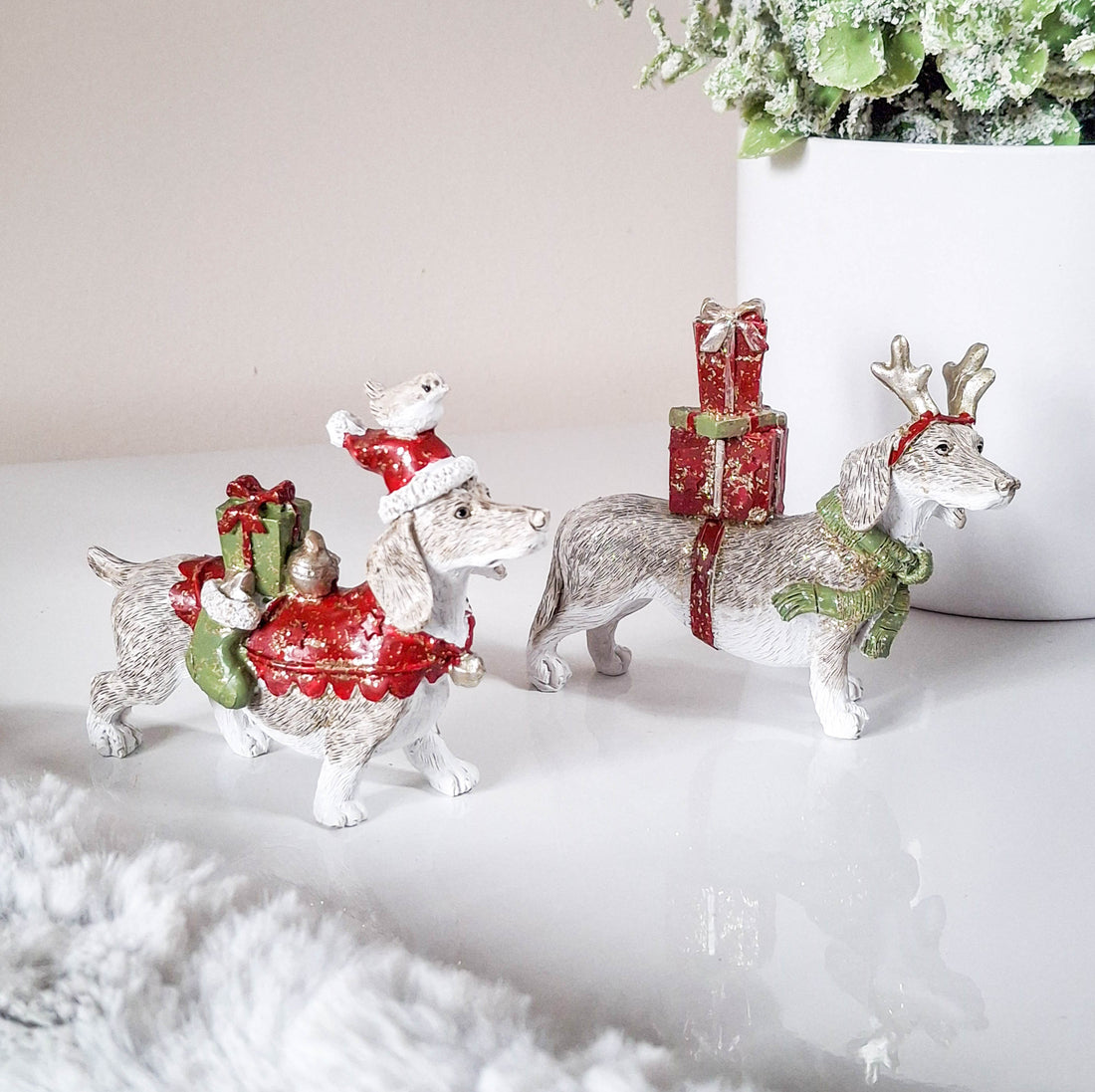Dog with Gifts Set of 2