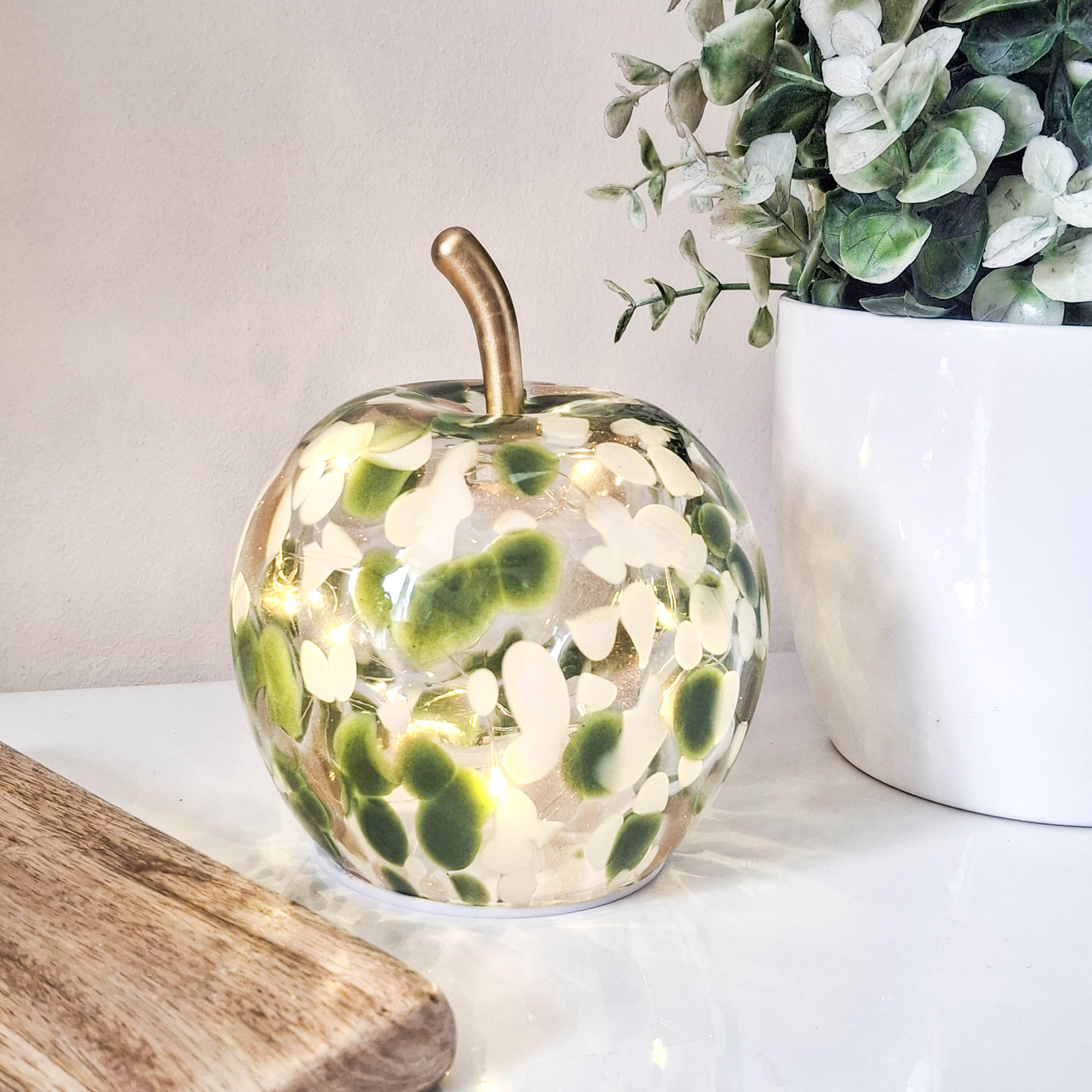 BACK JULY Mottle Green &amp; White LED Glass Apple