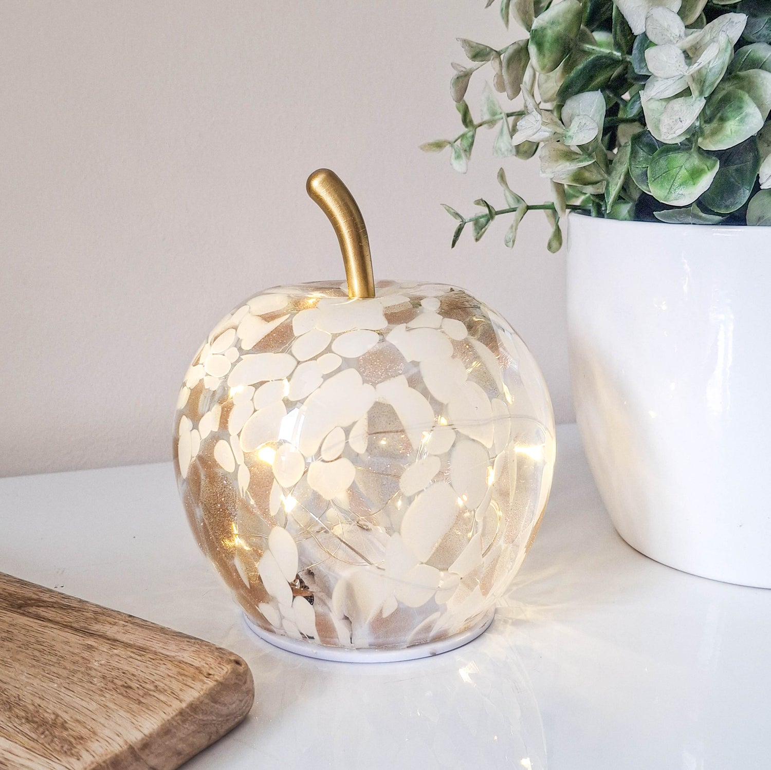 Mottle White &amp; Amber LED Glass Apple