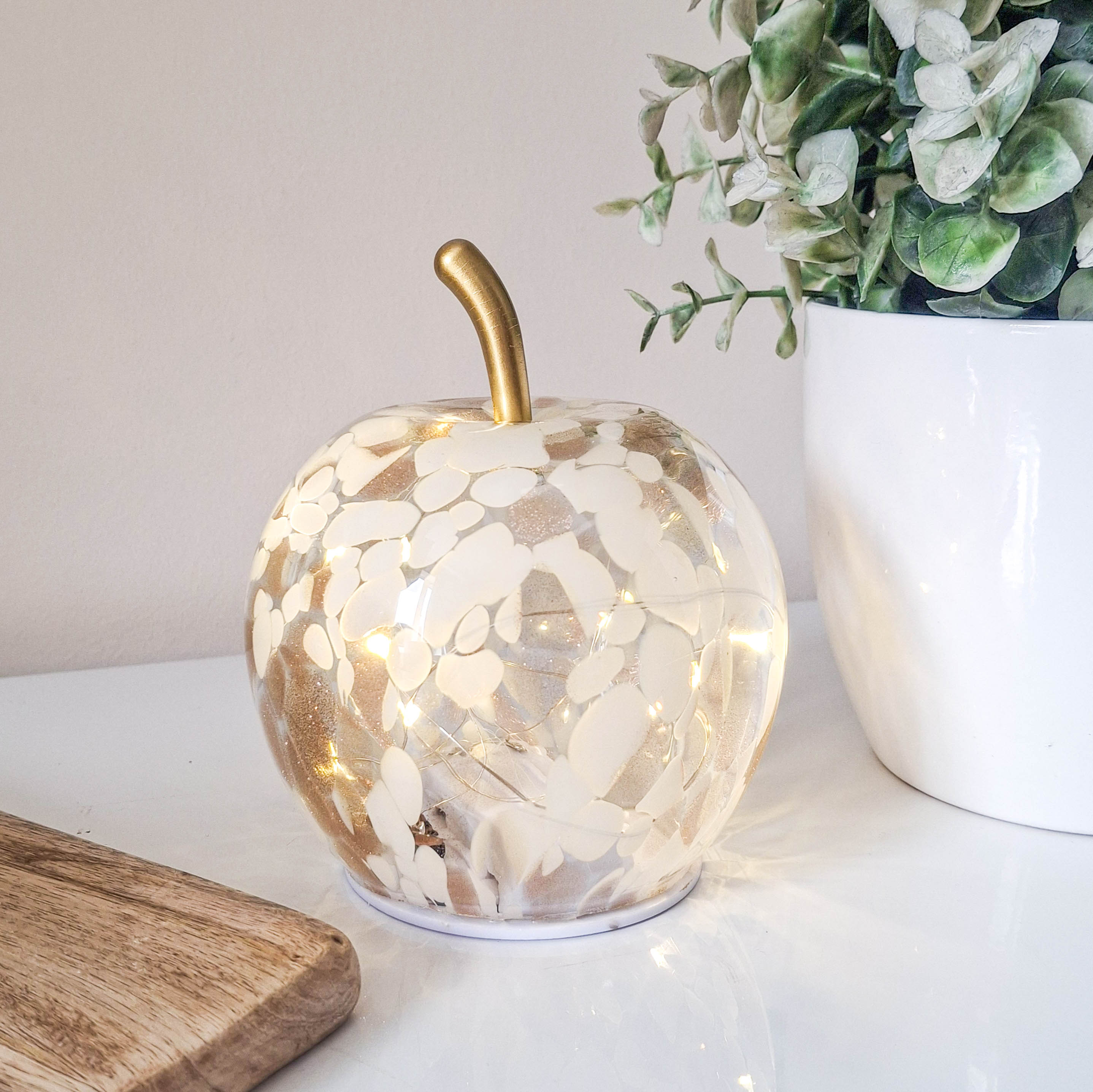 Mottle White &amp; Amber LED Glass Apple