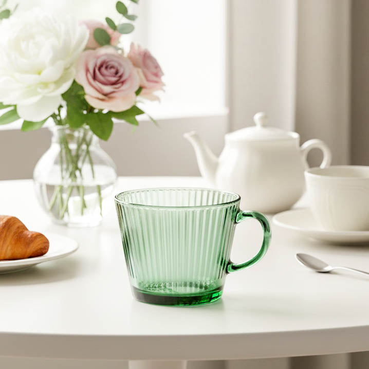 Green Retro Ribbed Glass Mug