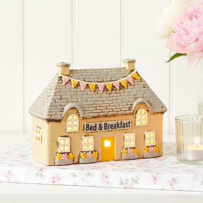Bed &amp; Breakfast Tealight House