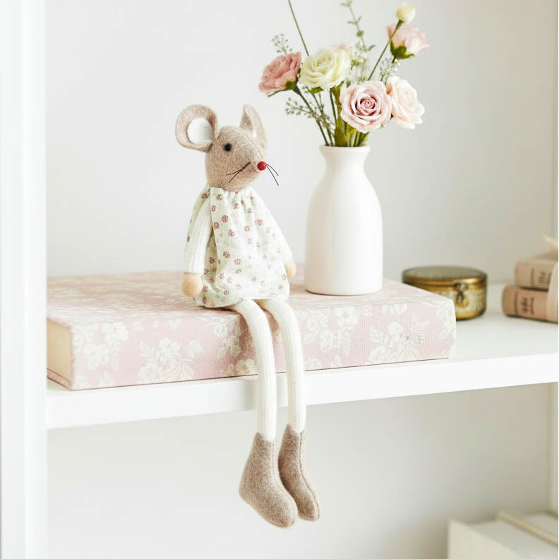 Floral Dress Sitting Mouse
