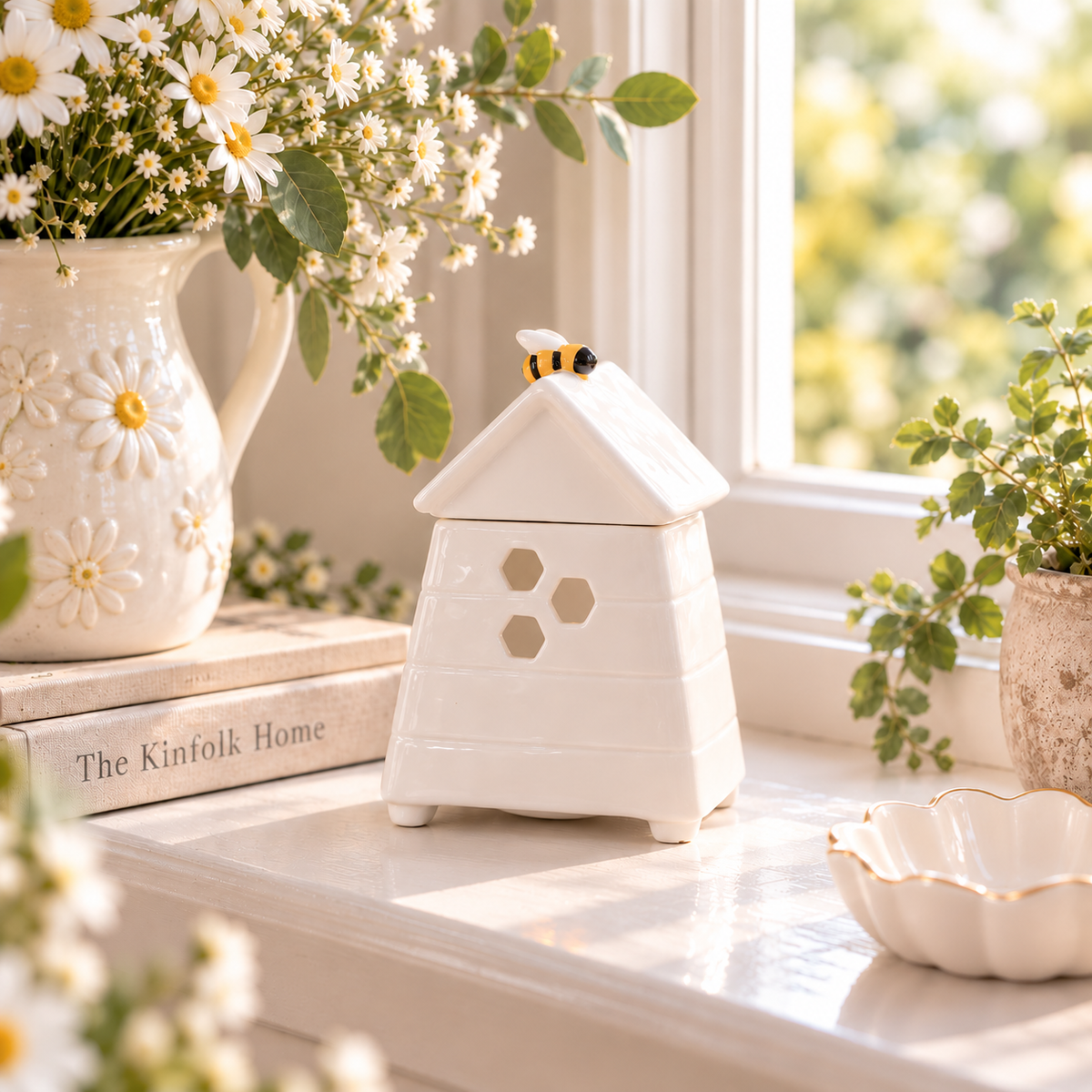 White Beehive Oil Burner &amp; Wax Warmer