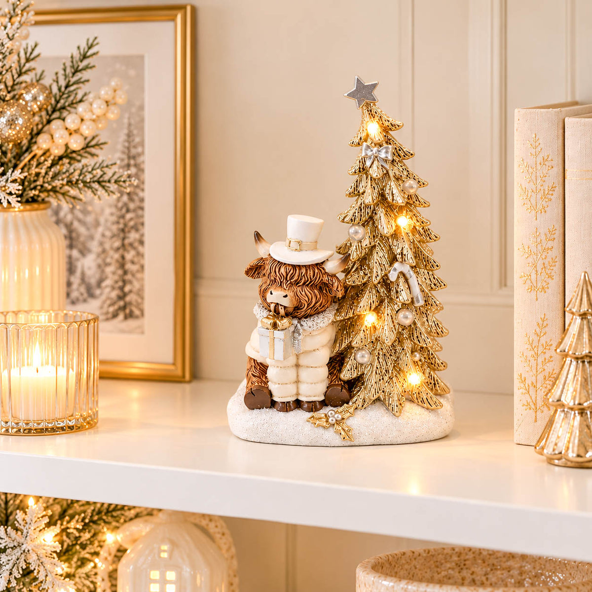 Highland Cow with Gold LED Christmas Tree