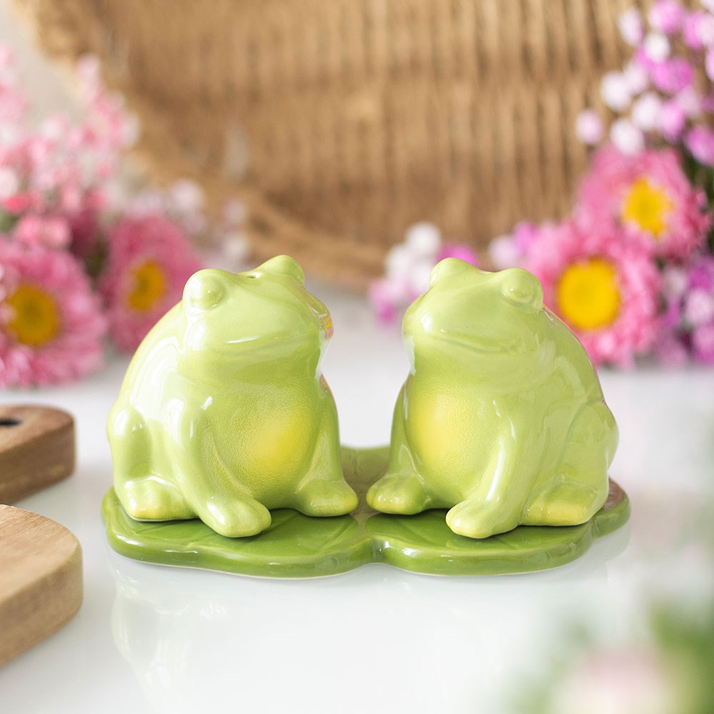 Frog Salt &amp; Pepper Shaker Set