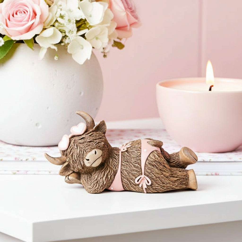 Beach Time Highland Cow