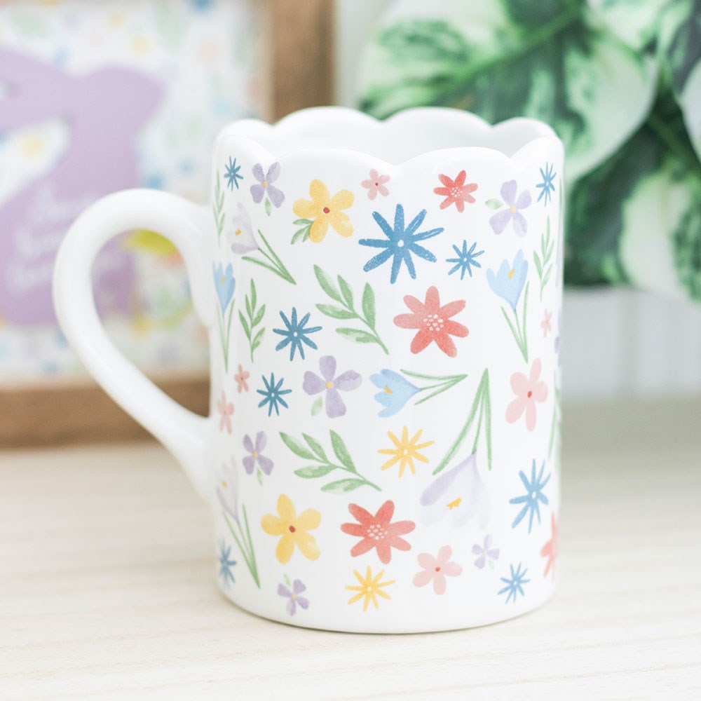 Spring Floral Print Scallop Mug