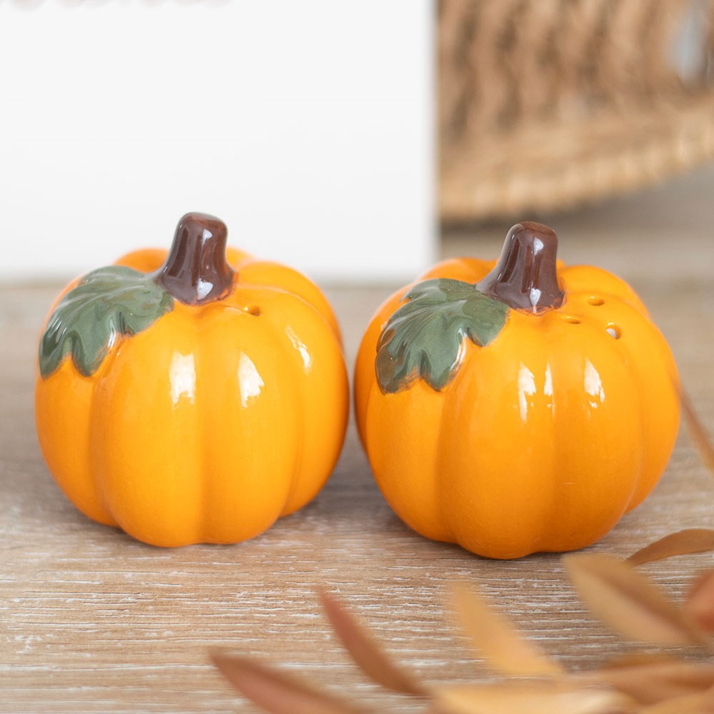 Pumpkin Salt &amp; Pepper Shakers